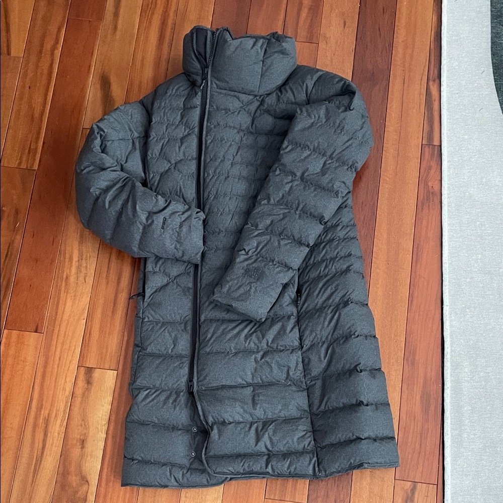Women’s The North Face long Puffer Jacket